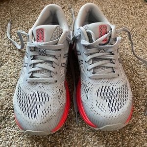 ASICS Gel Kayano 26 Size 7